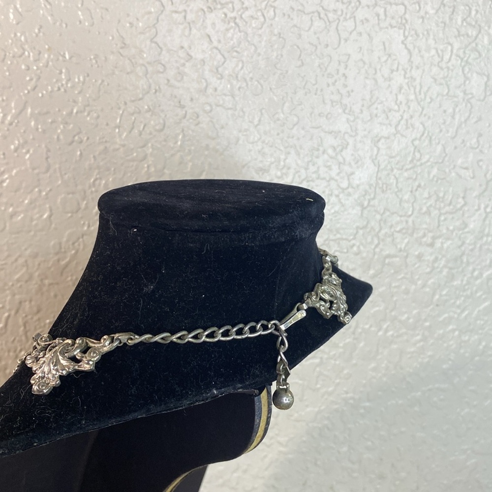 Chocker - Picture 2 of 4